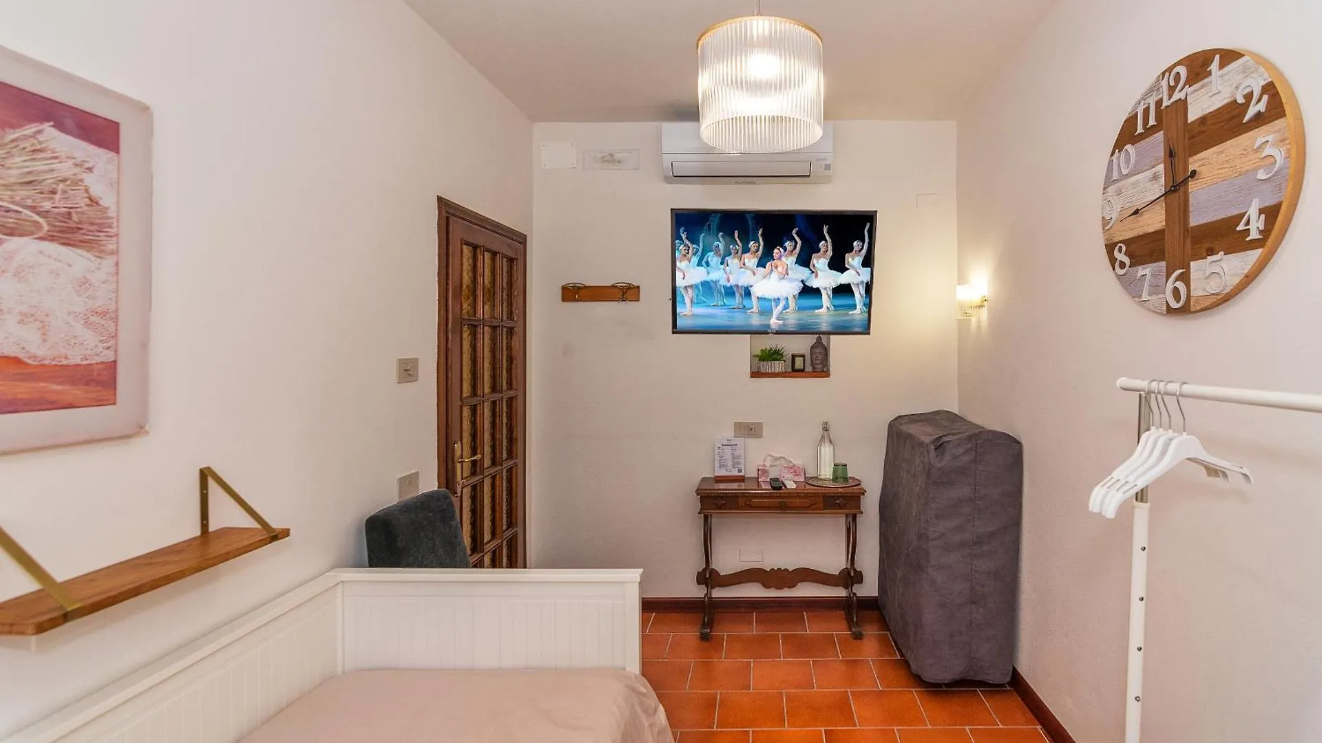 B&B Toringo Capannori 0*,  Italy